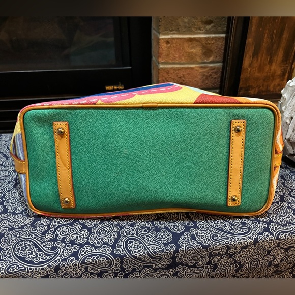 ✨ Dooney & Bourke Beach Umbrella Tote Bag EUC | Summer Canvas Shoulder Bag - Picture 6 of 10